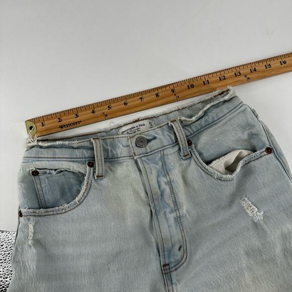 Abercrombie 90s Straight Ultra High‎ Rise Distressed Light Wash 4S - Picture 13 of 13